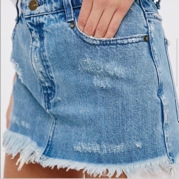Free People Cute To Boot Distressed Mini Denim Skirt 2 NWOT - Picture 4 of 12